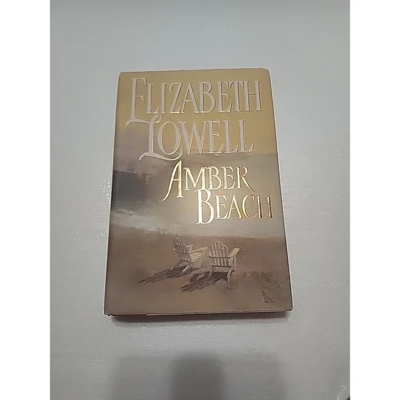 Amber Beach‎ by Elizabeth Lowell (1997, Hardcover)