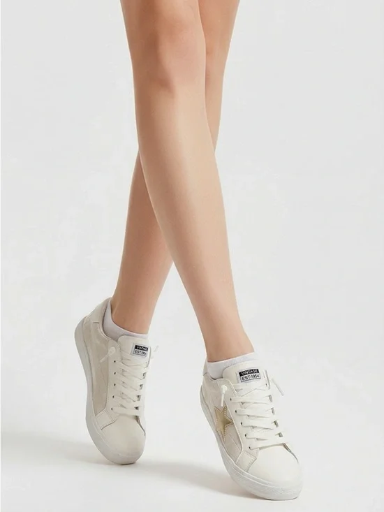 Vintage Havana Women’s Carla Off White Croc Pattern‎ Sneakers size 8