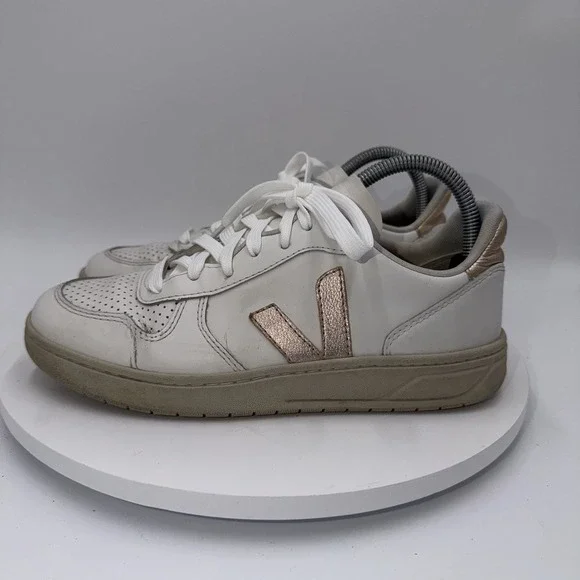 Veja V-10 White Metallic Gold Leather Low Top Women's‎ Sneakers Shoe Size 39/8