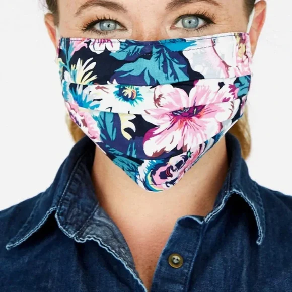 Vera Bradley Fitted pleated Face Mask various patterns Adjustable elastic NWT