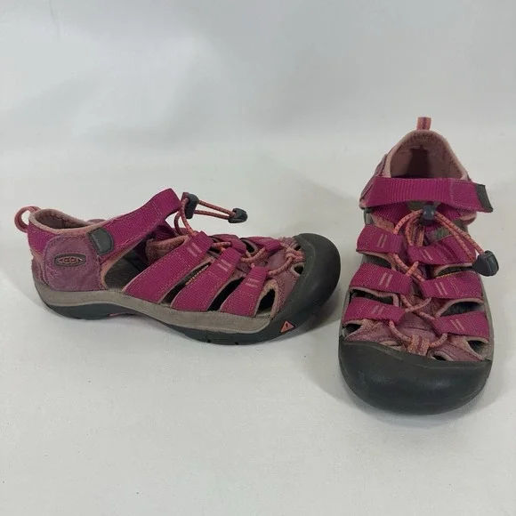 Keen Newport H2 Girls Size 3 Very Berry Fusion Coral Sandals Waterproof Big Kids