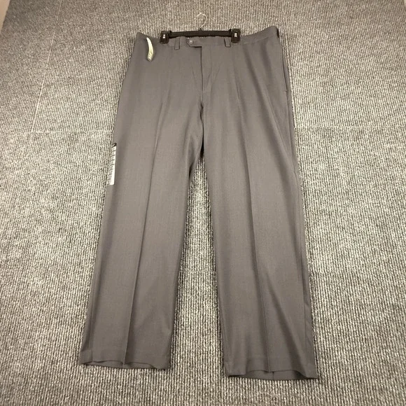 Haggar Mens 42x30 E-Clo Smart Fiber Dress Pants Medium Grey Repreve NWT