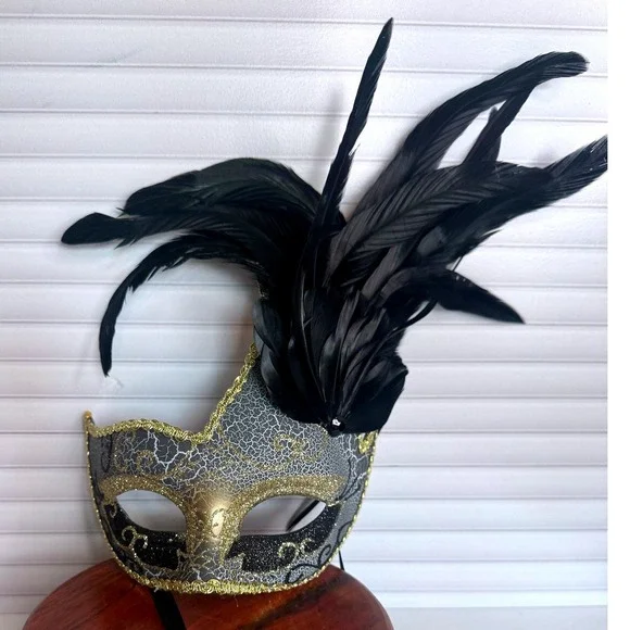 Black Gold Mardi Gras Masquerade Mask Feather Venetian Style Costume‎ Mask