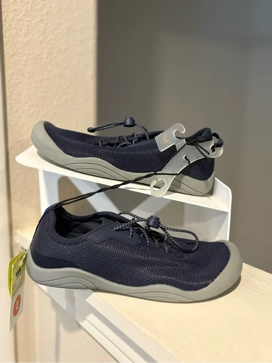 Big Kids Berkley Adventure Water Shoes All in Motion™ Blue Bungee Toggle Sz 2