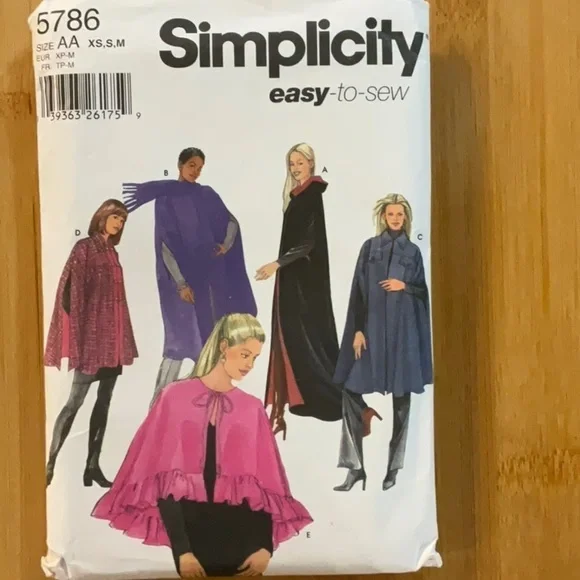 Simplicity 5786 Sewing Pattern Misses Cape in 4 Lengths Size AA  XS S M