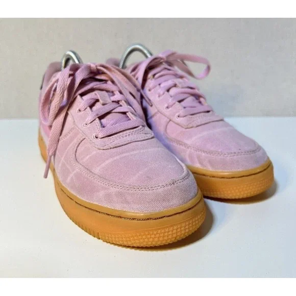 Nike Air Force 1 Low Womens‎ Size 7 Pink Canvas Gum Sole Streetwear Barbiecore