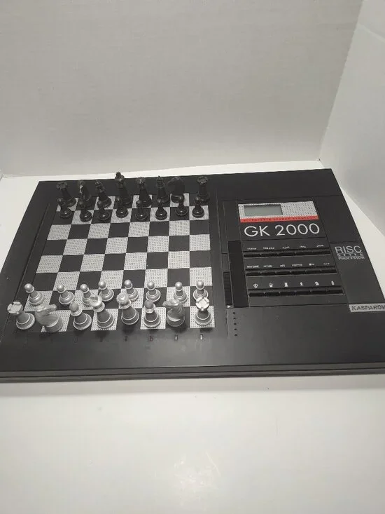 Saitek Kasparov GK 2000 Electronic Chess Computer Tested Works Complete w/Manual