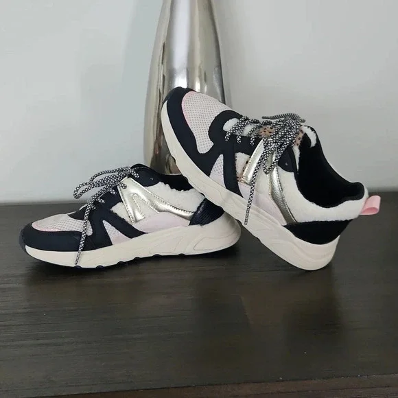 POSH by Poelman Lace and Faux Fur Sneakers women’s size 8 US