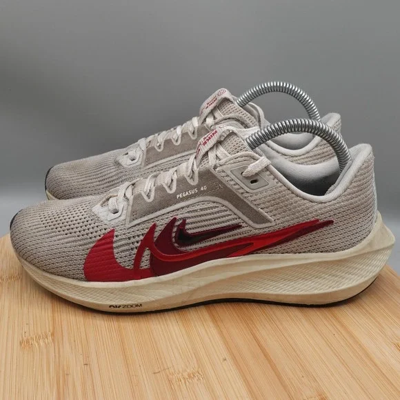 Nike Shoes Womens 8 White Red Air Zoom Pegasus 40 PRM‎ Running FB7703 100 Flaws