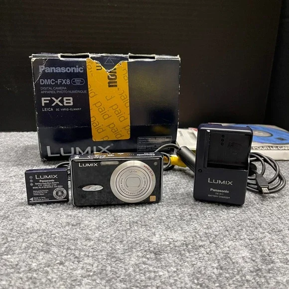 Panasonic Lumix DMC-FX8 Digital Camera Black Leica Lens 5MP Complete Bundle Box