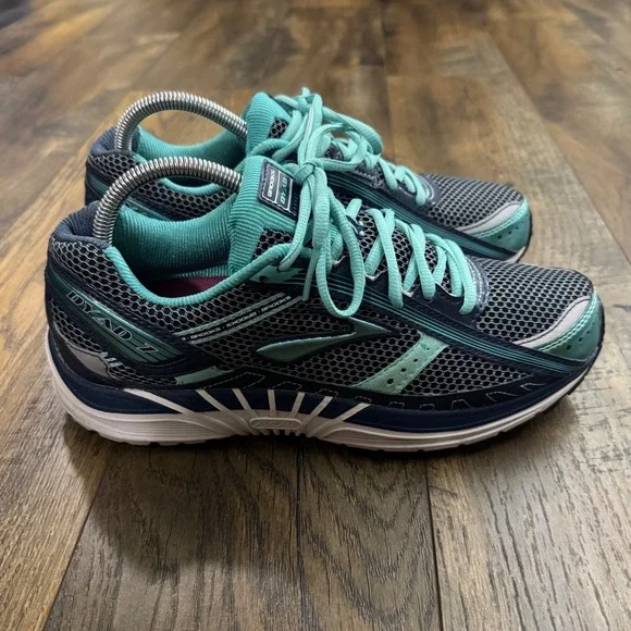 Brooks Dyad 7 Women's Running Shoes Size 10 Blue Teal Athletic Walking Sneakers