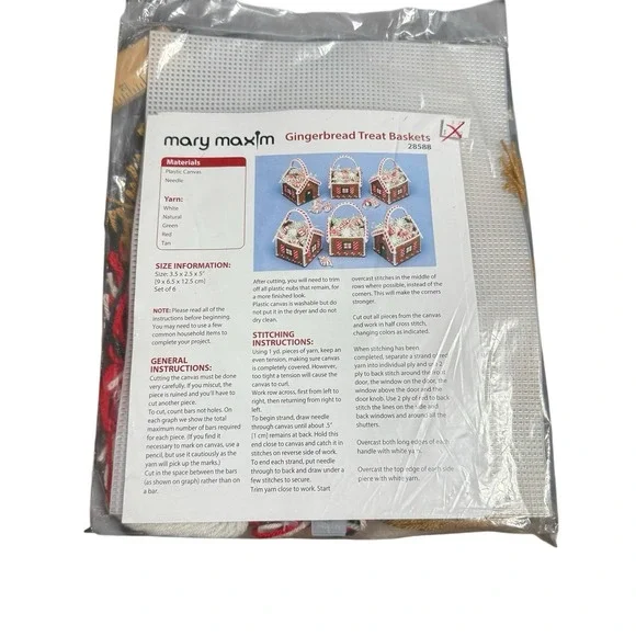 VTG Mary Maxim Plastic Canvas Kit Gingerbread Treat Baskets, Christmas Makes 6‎