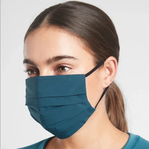 2 New Athleta Everyday Masks Teal Mint