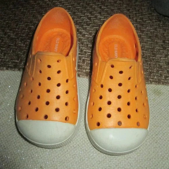 OLD NAVY Orange Water Boat Pool Perforated Slip-on Shoes toddler size 5
