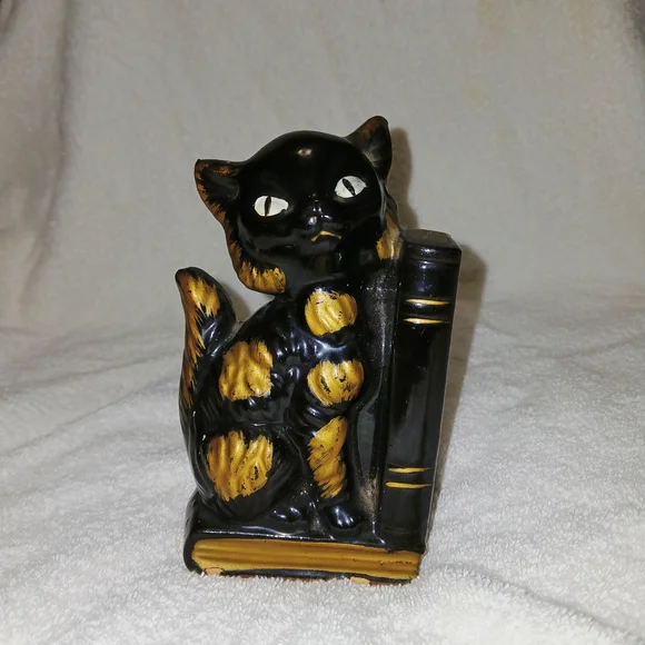 Black and Gold Cat Figurine with Book And Pen Holder. 6