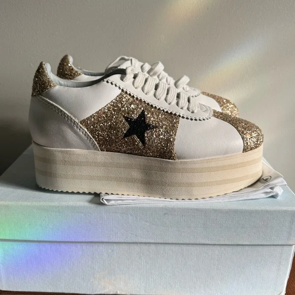 Chiara Ferragni Gold glitter high‎ sole sneaker size 35 NEW