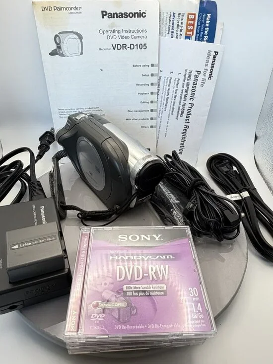 Panasonic Palmcorder MultiCam VDR-D105 DVD Camcorder Charger Discs Manual Works