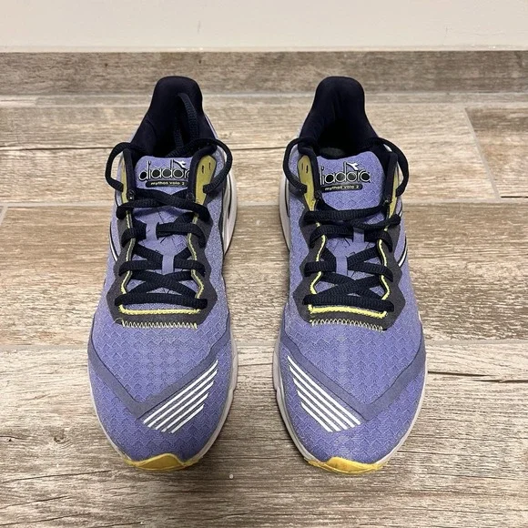 Diadora Women's Mythos Blushield‎ Volo 2 Size 9.5