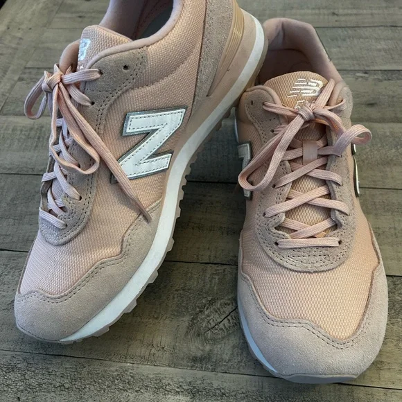 New Balance 515 Women's Pink Silver Sneaker Athletic Shoes‎ size 9.5