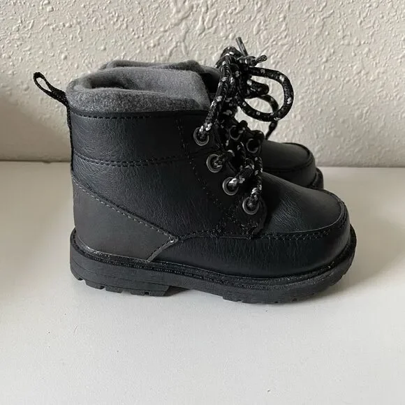 OshKosh Bgosh Boots Size 5 Baby EUC