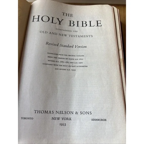 Vintage 1953 Leather Holy Bible Revised Standard Version Nelson Leather Bond‎