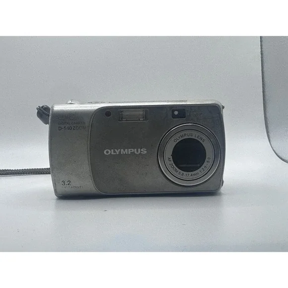 Olympus CAMEDIA D-540 Zoom 3.2MP Digital Camera Untested For Parts/ Repair