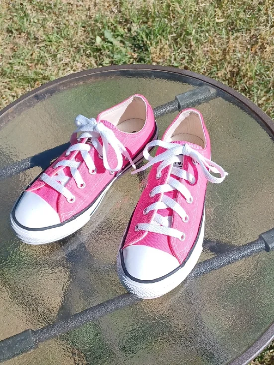 Converse Hot Pink Low Laced All Star Sneakers Girls-13 Like New!