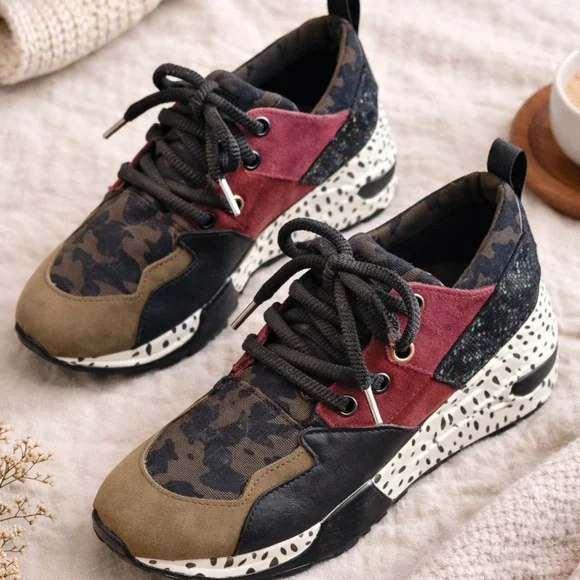 Steve Madden Cliff Chunky Sneakers Women’s Size 6 Mixed Media Animal Print