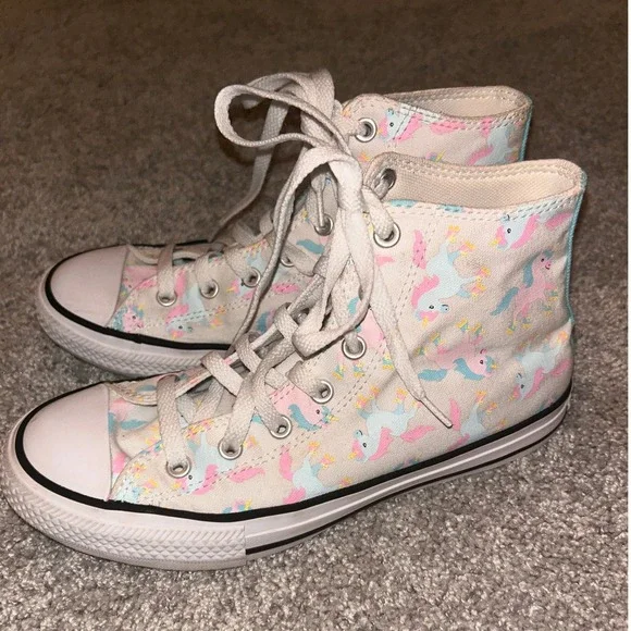 Converse Chuck Taylor All‎ Star High Top Unicorn Print Sneakers Pastel Junior 5