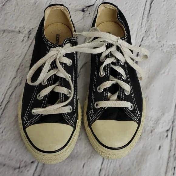 VINTAGE 2001 Converse EUC Kid 1.5 Black