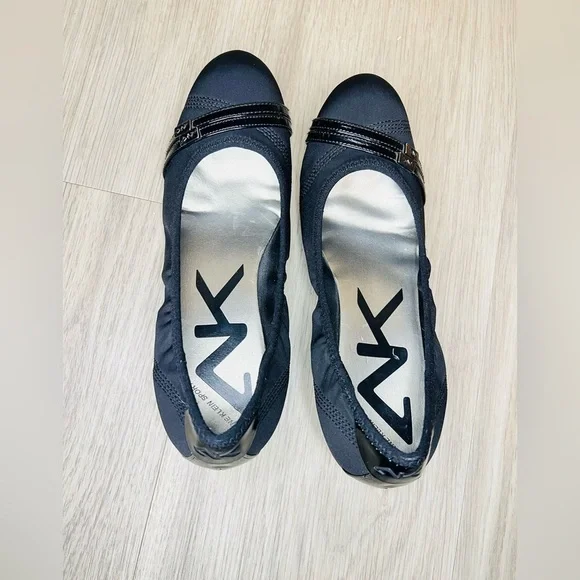 Anne Klein sport patent toe black wedges size 7M