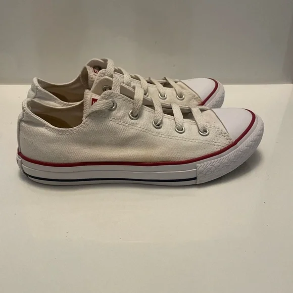 Converse White and Red Sneakers Classic Canvas Design size 3