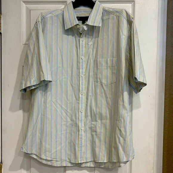 Men’s collared dress shirt Robert Barakett yellow and blue stripes