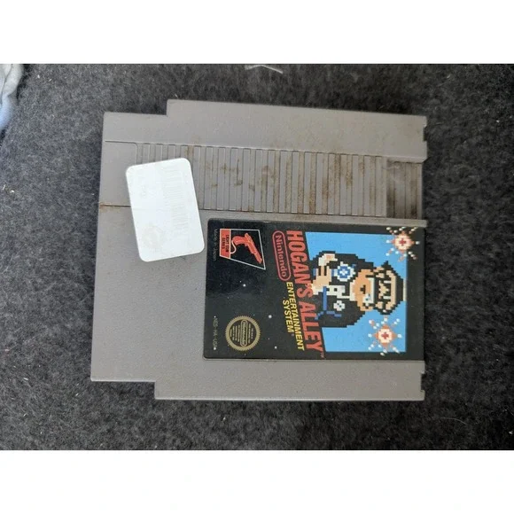 Vintage NES Hogan's‎ Alley Nintendo Entertainment System Video Game 1985