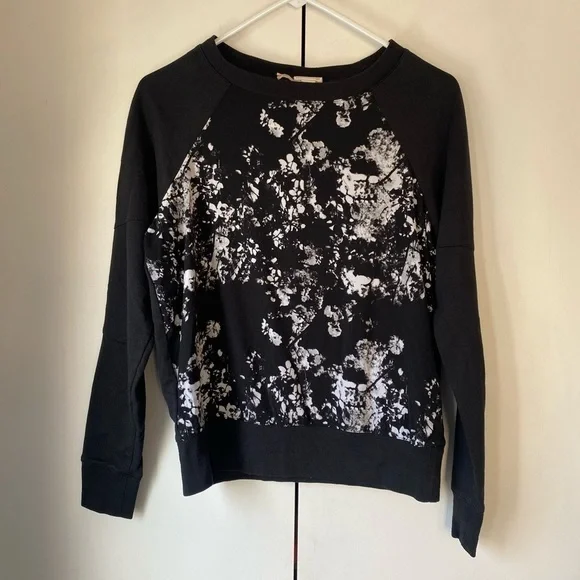 Converse Kids One Star Pullover Black White Block Print Long Sleeve Top