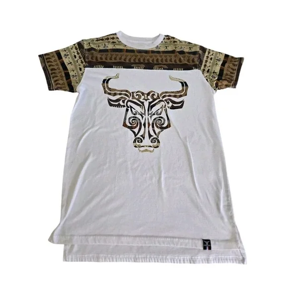 Bull Tribal Aztec Short Sleeve Graphic Shirt‎ Size Medium White Crew Neck Tee