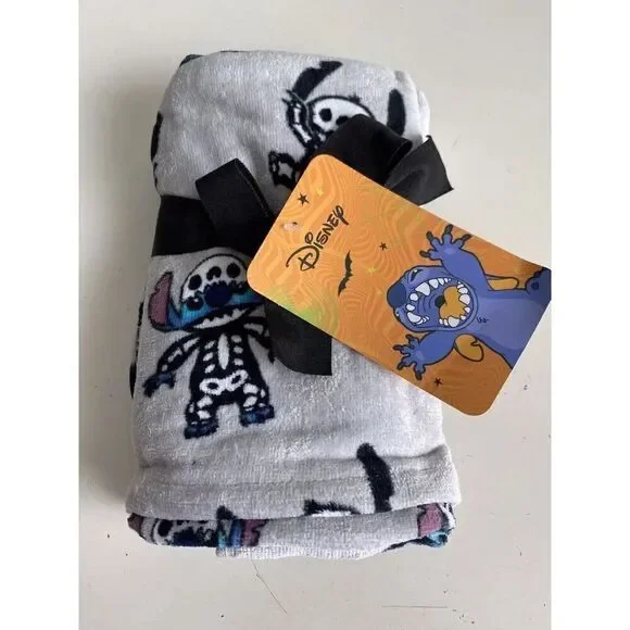 Set Of 2 Disney STITCH Skeleton Costume Halloween Hand Towels‎ Bath 16 X 28” NEW