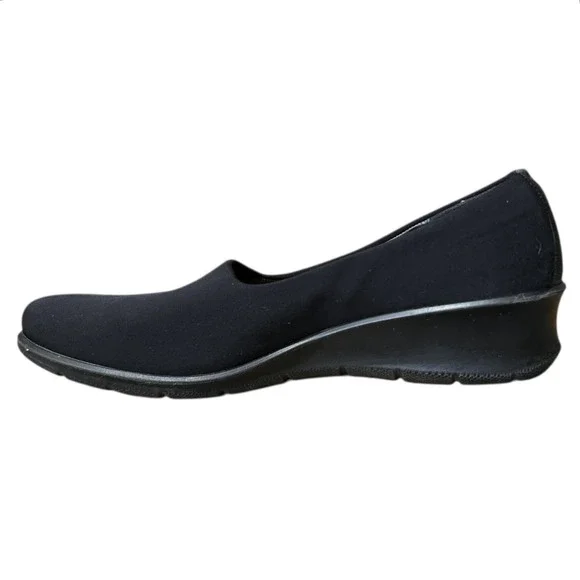 ECCO Felicia Black Slip On Wedge Loafer Women sz 9 Stretch Textile Comfort Shoe