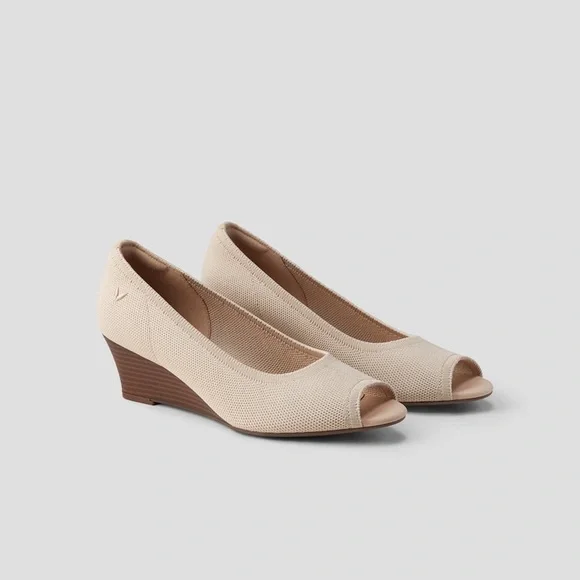 Vivaia Tamia Peep Toe Wedge in Almond Beige Cream size 40.5 / 9.5 US