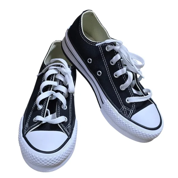 Converse Chuck Taylor Allstar EVA Platform Youth Size 2 Casual Sneakers NWOT