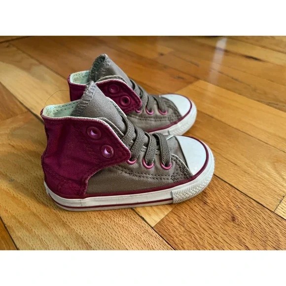 Converse‎ Girls Chuck Taylor All Star Easy HI For Baby Size 5