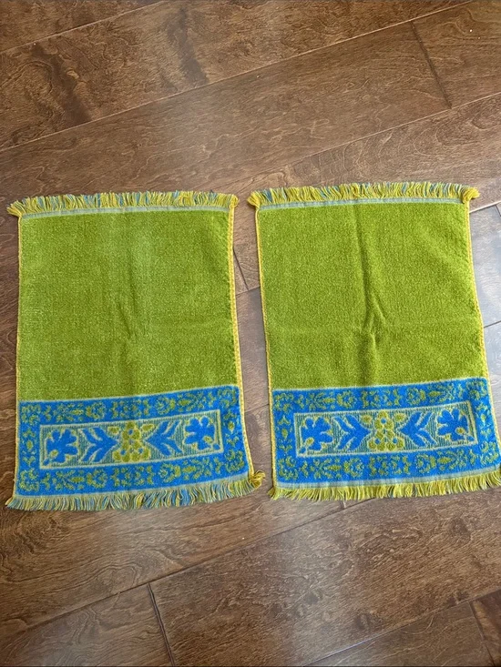 Vintage 70s Stevens Utica Fine Arts Collection Blue Green Boho Hand Face Towels