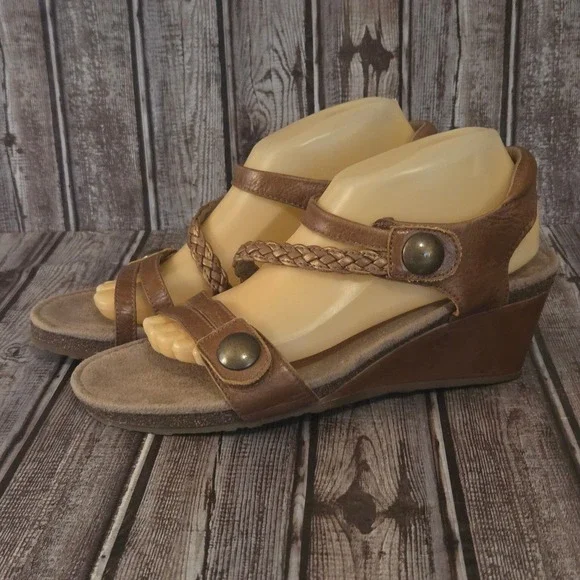 Sz 10.5-11 Aetrex Naya Brown Leather Braided Comfort Wedge Sandals VGUC!