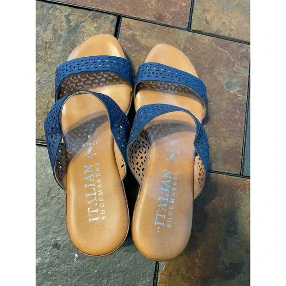 Italian Shoemakers‎ Navy Blue Laser Cut Wedge Sandals Made in Italy Womens 9