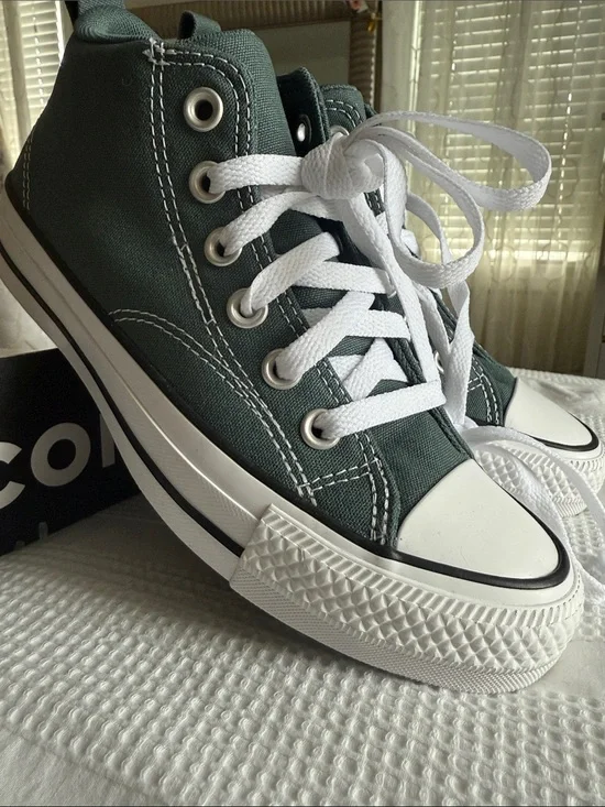 Converse Kids High-Top Sneakers in Dark Green and White