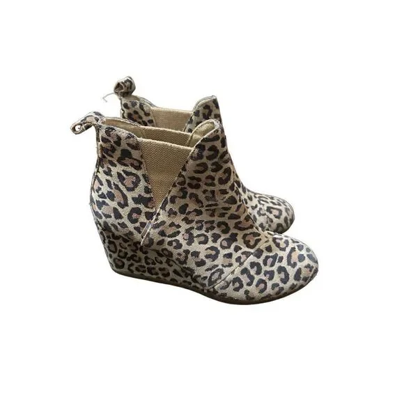 Toms Womens 5.5 Beige Kelsey Leopard Print Suede Bootie Ankle Boots Wedge 3”