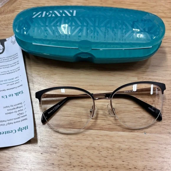 ZENNI OPTICAL Eyeglasses Black Frame Cat Eye Style with Hardcase NEW