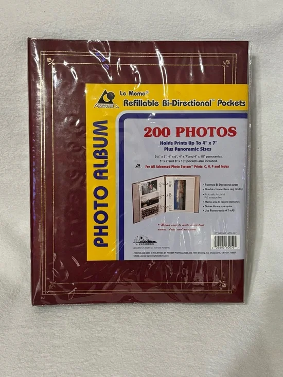 Maroon Photo Album with Refillable Pockets - 200 Photos