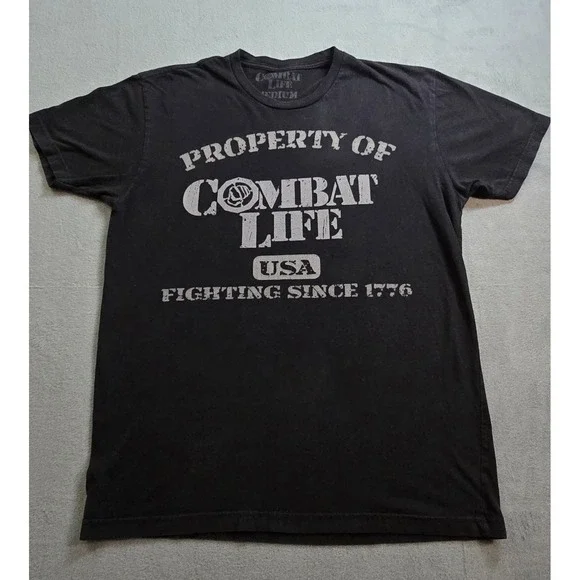 Property Of Combat Life Mens Black Tshirt Medium‎ Pre-Owned Good Condition