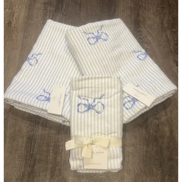 NEW Laura Ashley Floral Striped Cotton Hand Towels (2) and Bath Towels (2)